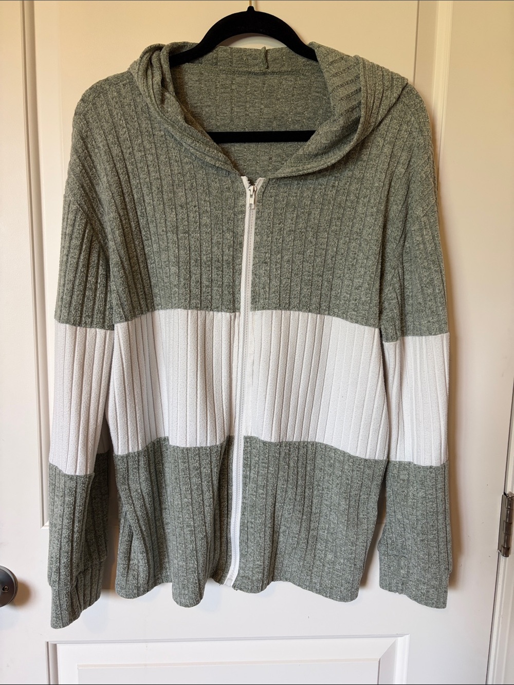 Cozy Hooded Zip Front Sweater - Sage Green and White